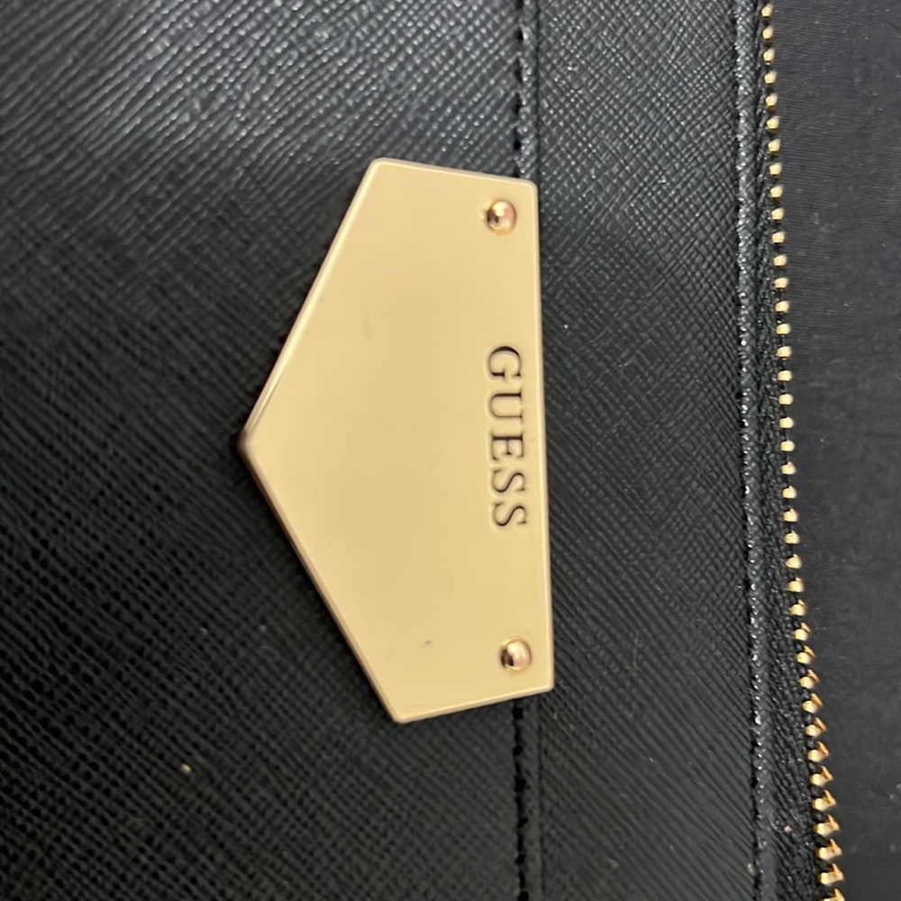 Guess wallet